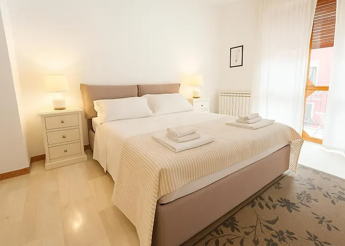 Daire Frangipani House Luxury Huge Center With Lift *