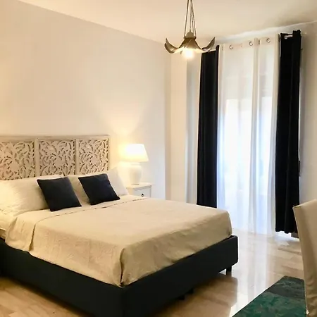 Frangipani House Luxury Huge City Center With Lift Apartment